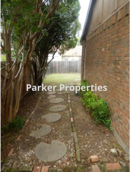 422 Pogue St - Photo 3 of 16