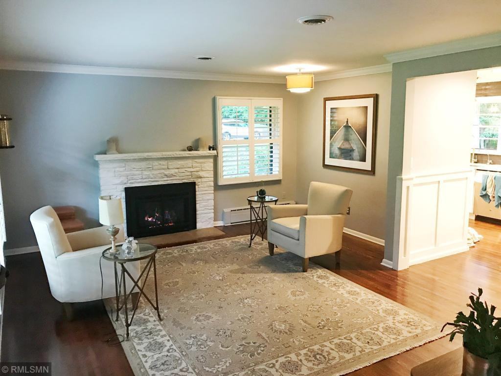 18382 Minnetonka Blvd - Photo 3 of 25