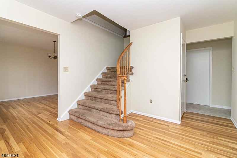 100 Kent Dr - Photo 2 of 18