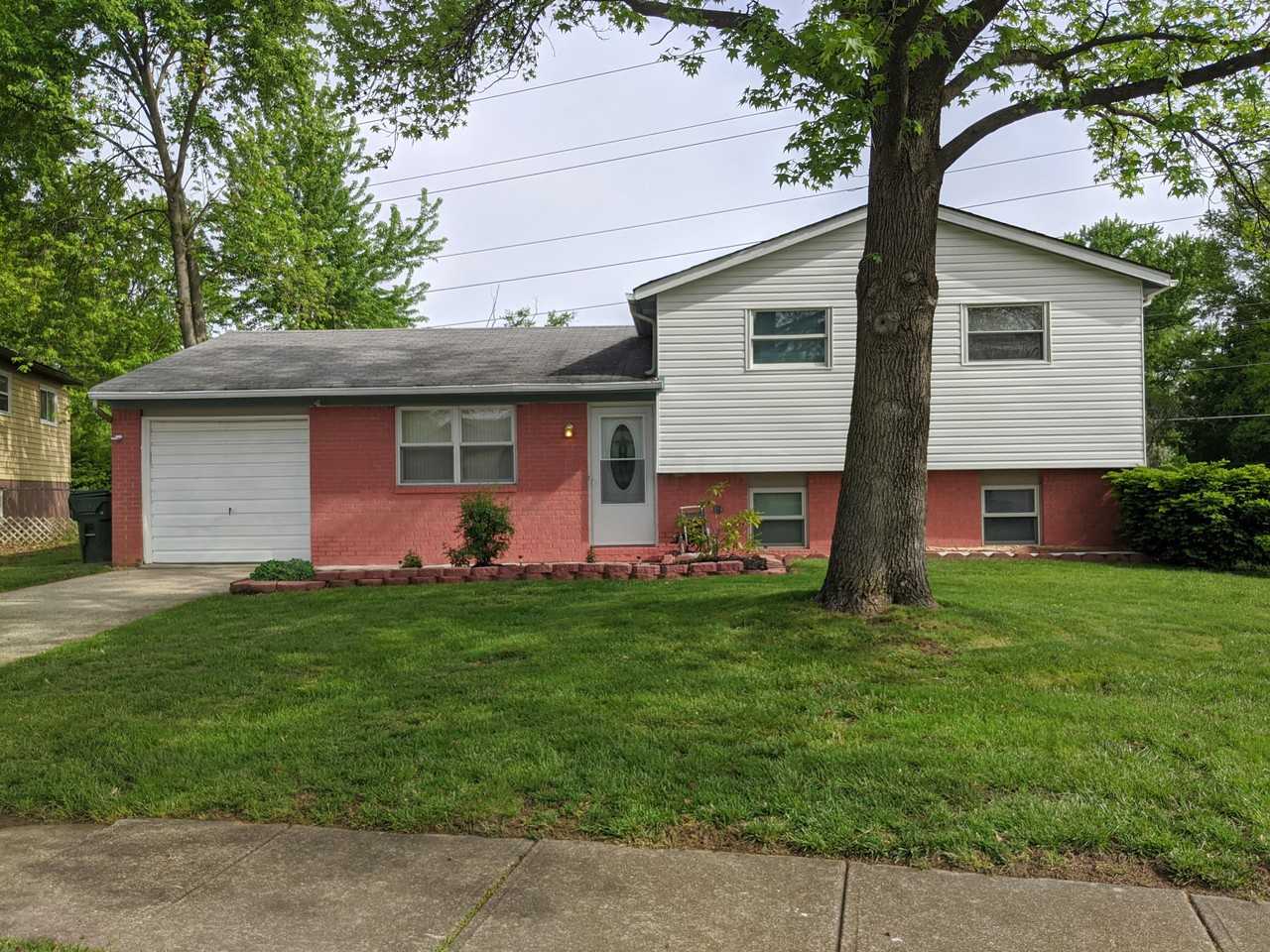 2642 Landsburn Dr - Photo 2 of 17