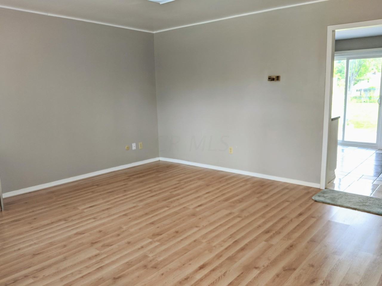 2642 Landsburn Dr - Photo 3 of 17