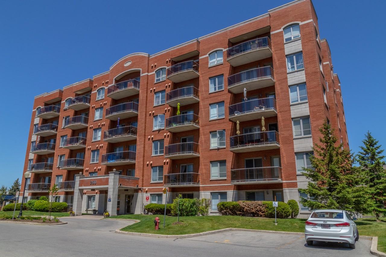 280 Boulevard Hymus 502, PointeClaire, QC H9R 1G8 2 Bedroom Condo for