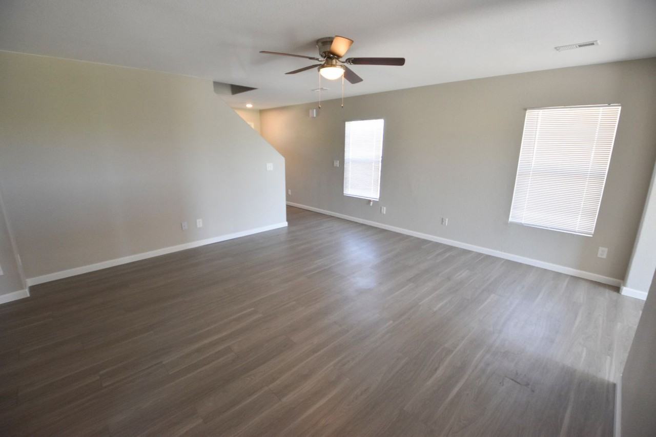 9536 Elk Mountain Cir - Photo 2 of 15