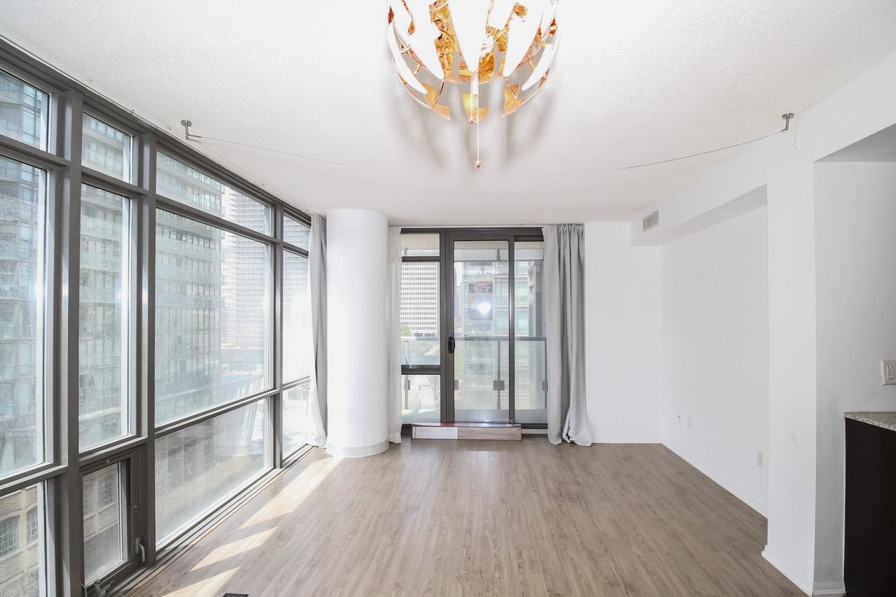 38 Grenville Street #602