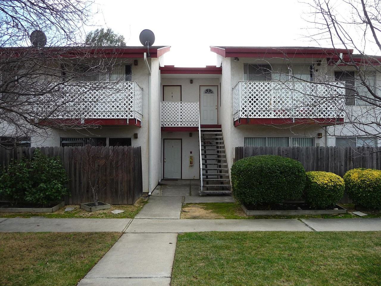 Portola Gardens Apartments 2507 Portola Avenue 18, Livermore, CA