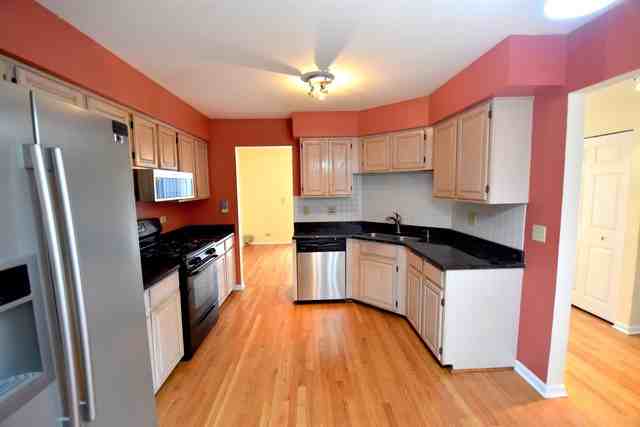 125 Stevens Dr - Photo 3 of 13