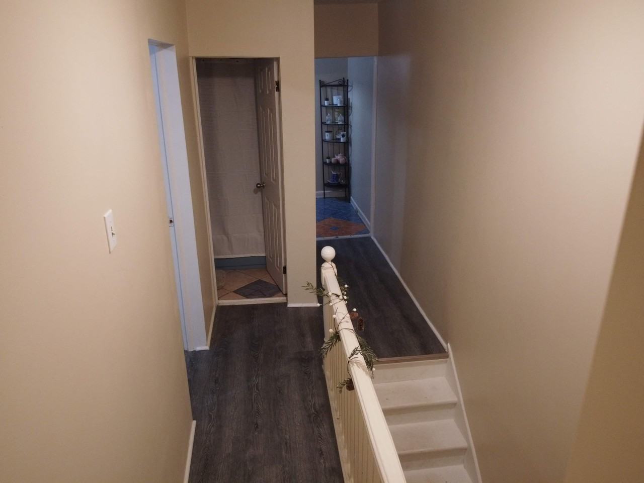 Dupont & Christie 2 Bedroom 2nd Floor Apartments 727 Dupont Street