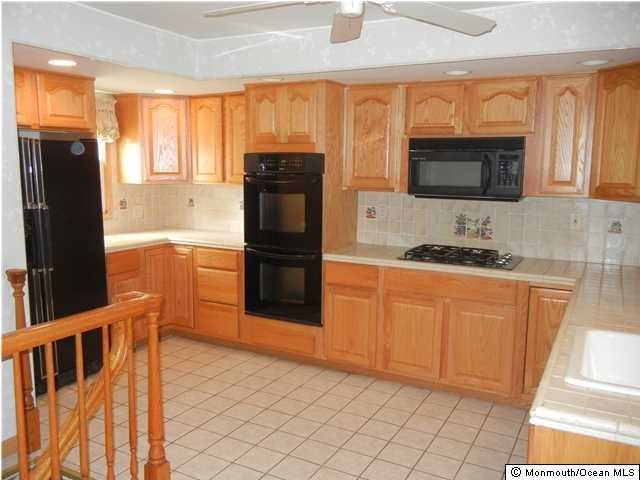 106 Newark Ave - Photo 3 of 12