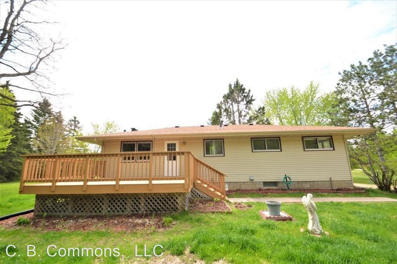 4019 131st Ave Ne - Photo 2 of 9
