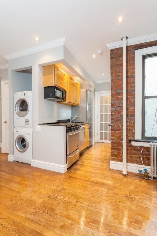 410 E 13th St #5E - Photo 2 of 6