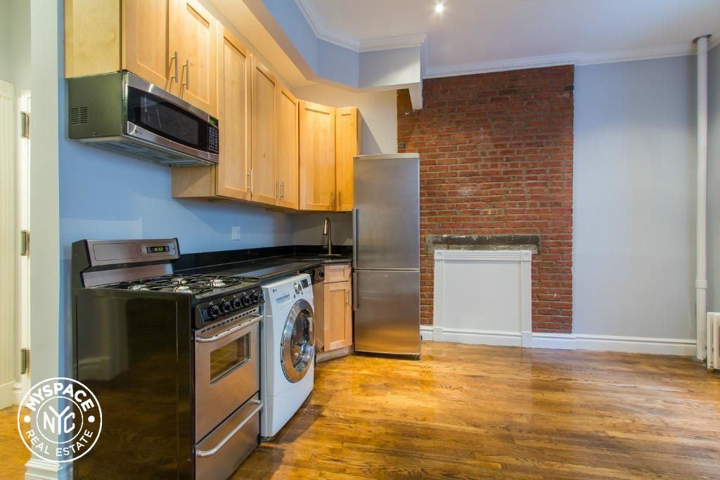 68 Clinton St #1B - Photo 2 of 6