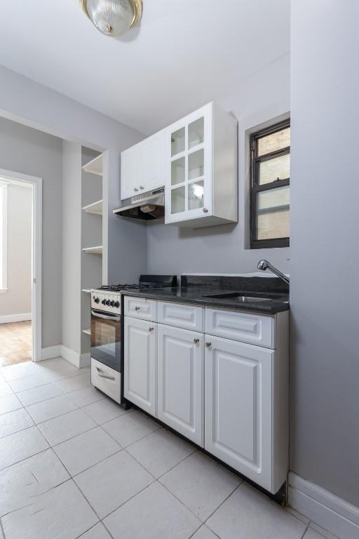 432 E 13th St #9 - Photo 2 of 4