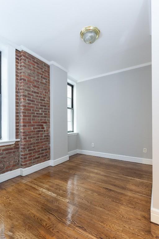 432 E 13th St #9 - Photo 3 of 4