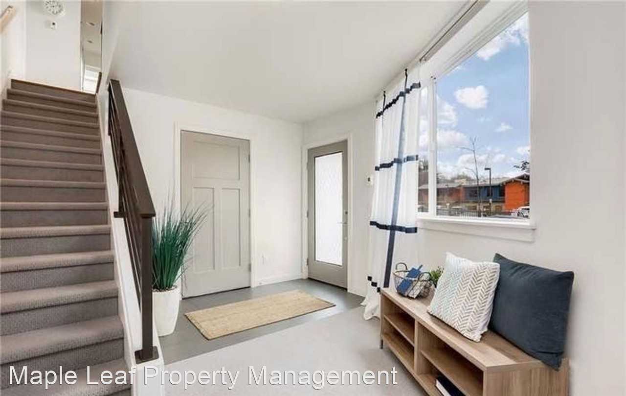 2709 S Charlestown St - Photo 2 of 13
