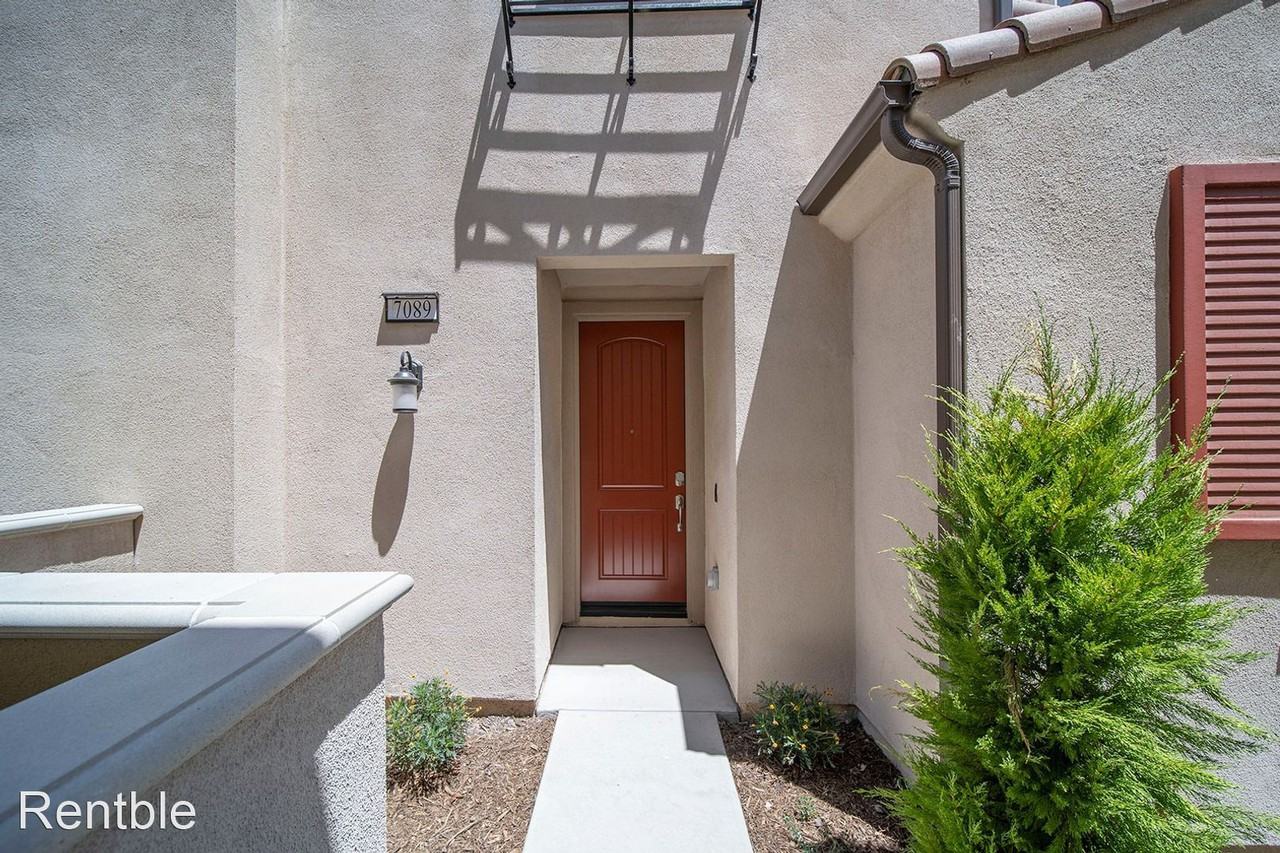 7089 Montecito Ln - Photo 3 of 25