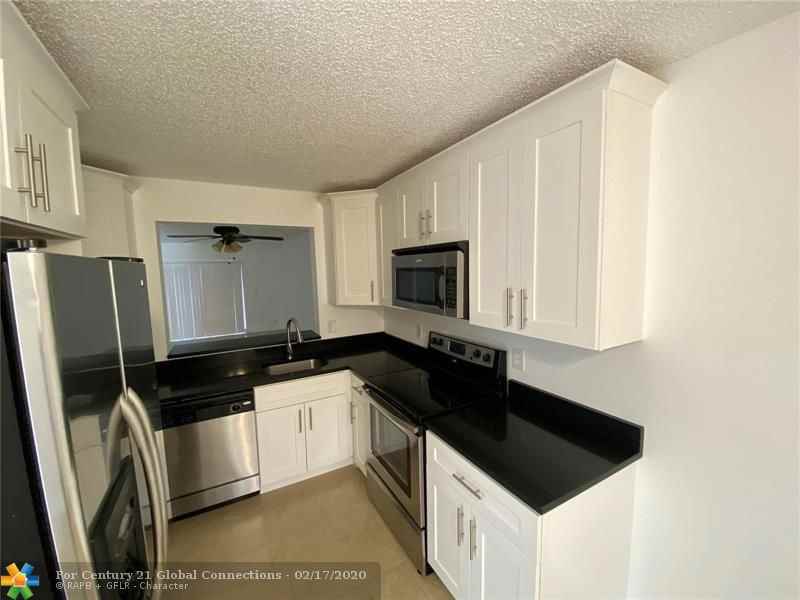 23466 Sw 57th Ave 504 - Photo 3 of 7