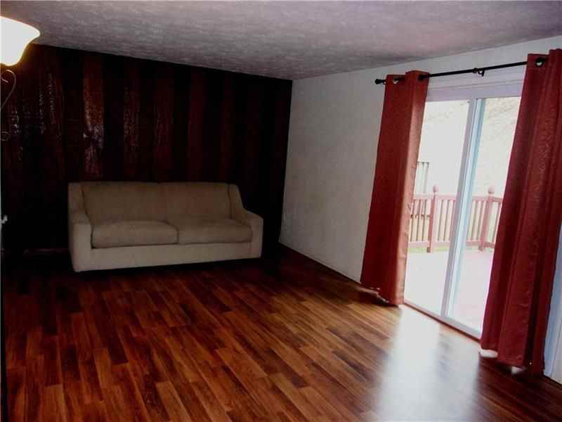 709 Countryside Dr - Photo 3 of 14