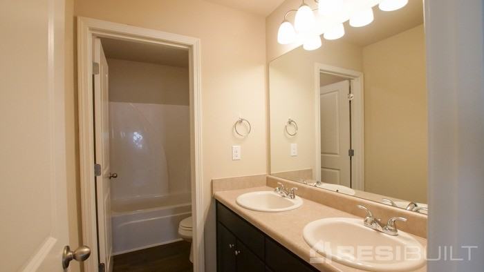 105 Moss Dr - Photo 2 of 16