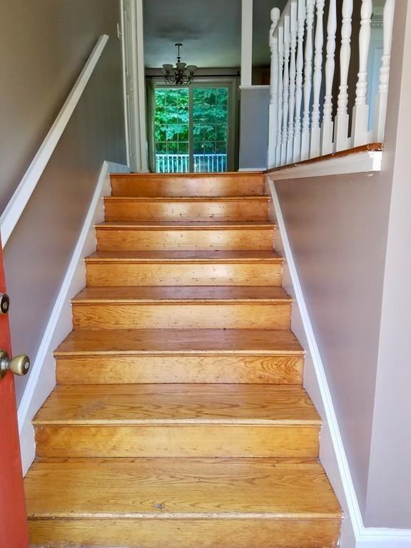 11 Earlene Dr - Photo 3 of 19