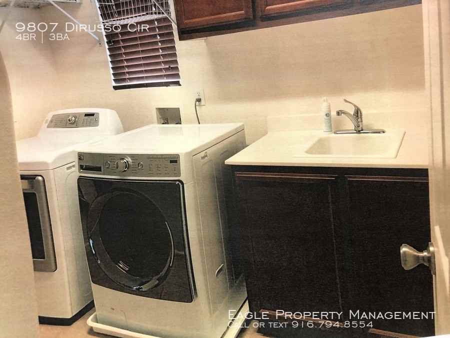 9807 Dirusso Cir - Photo 3 of 5