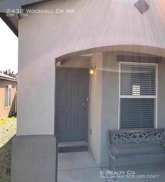 2432 Woodhill Dr Nw - Photo 2 of 3