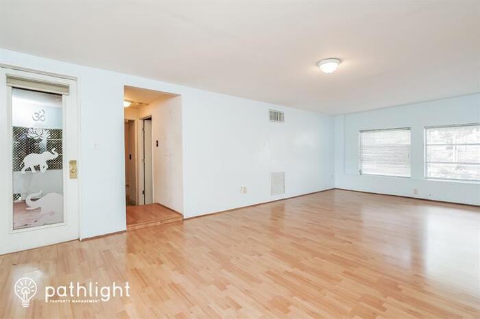 1718 Sunset Place - Photo 3 of 16