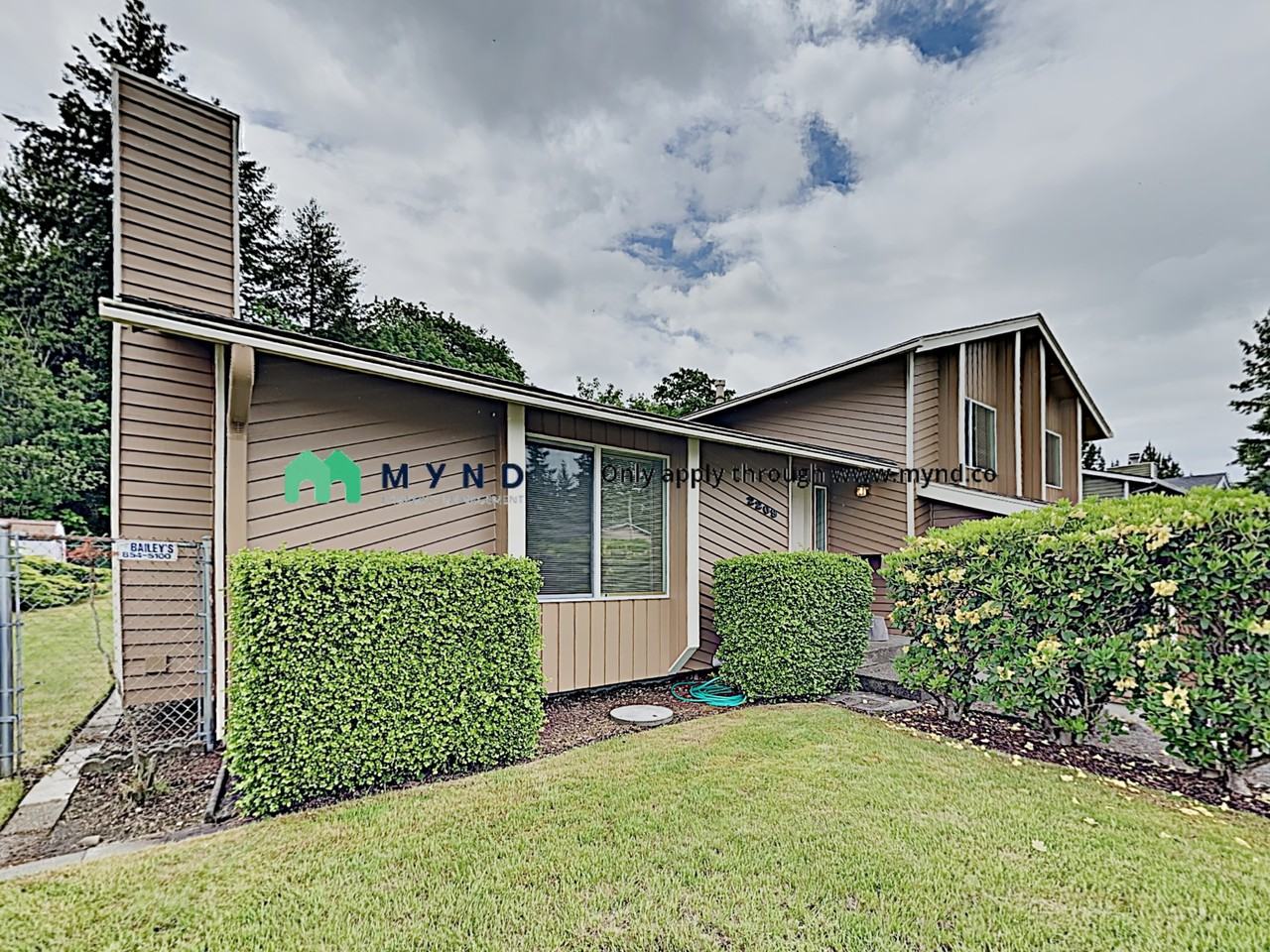 2209 Se 21st St - Photo 2 of 21