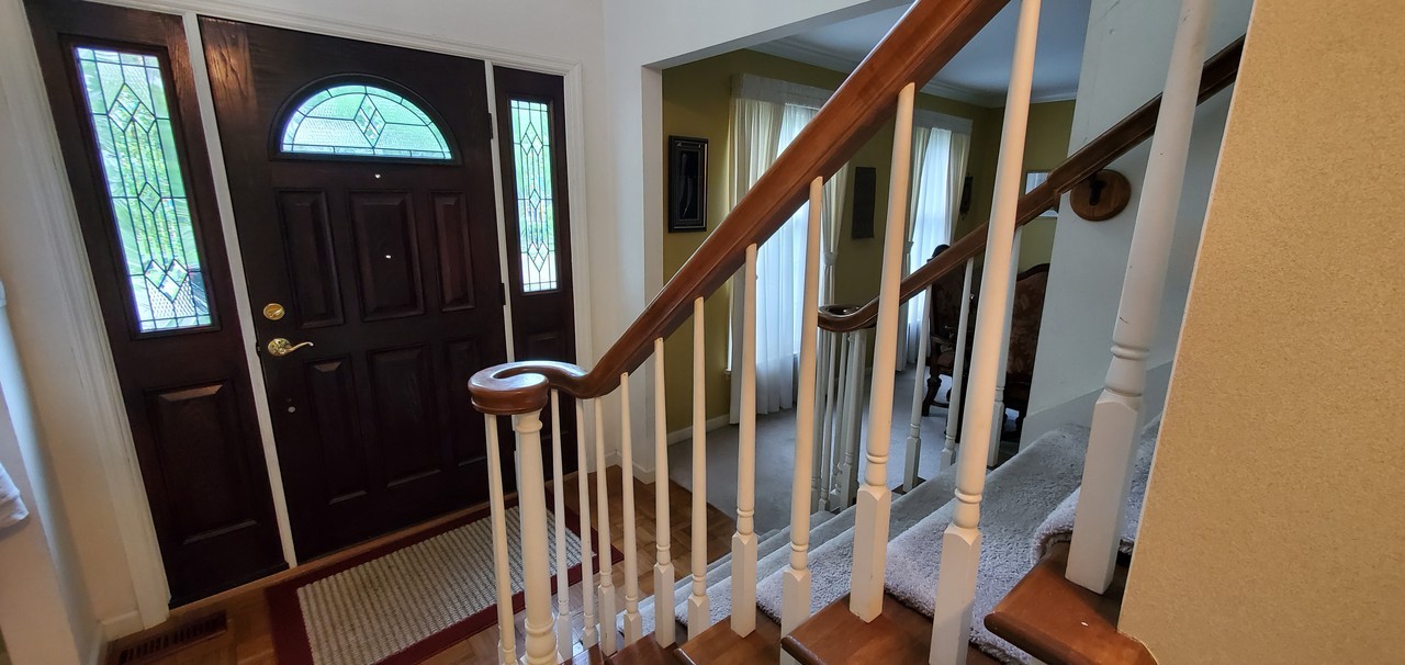 16622 Willow Glen Dr - Photo 2 of 25