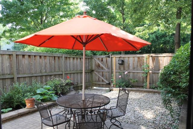 236 Charles Pl - Photo 2 of 17