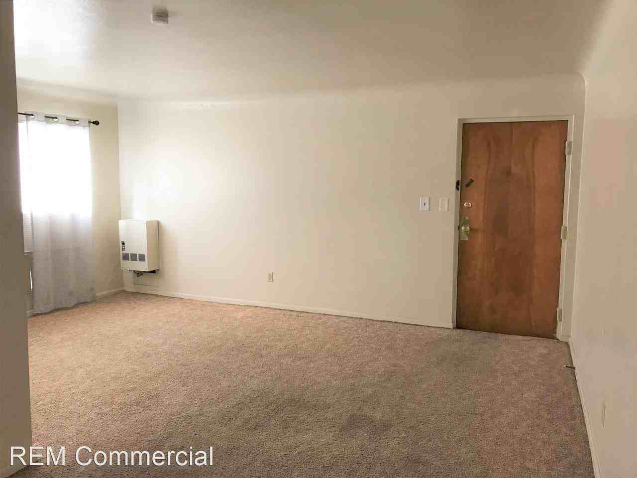 4655 Ridge Rd - Photo 2 of 7