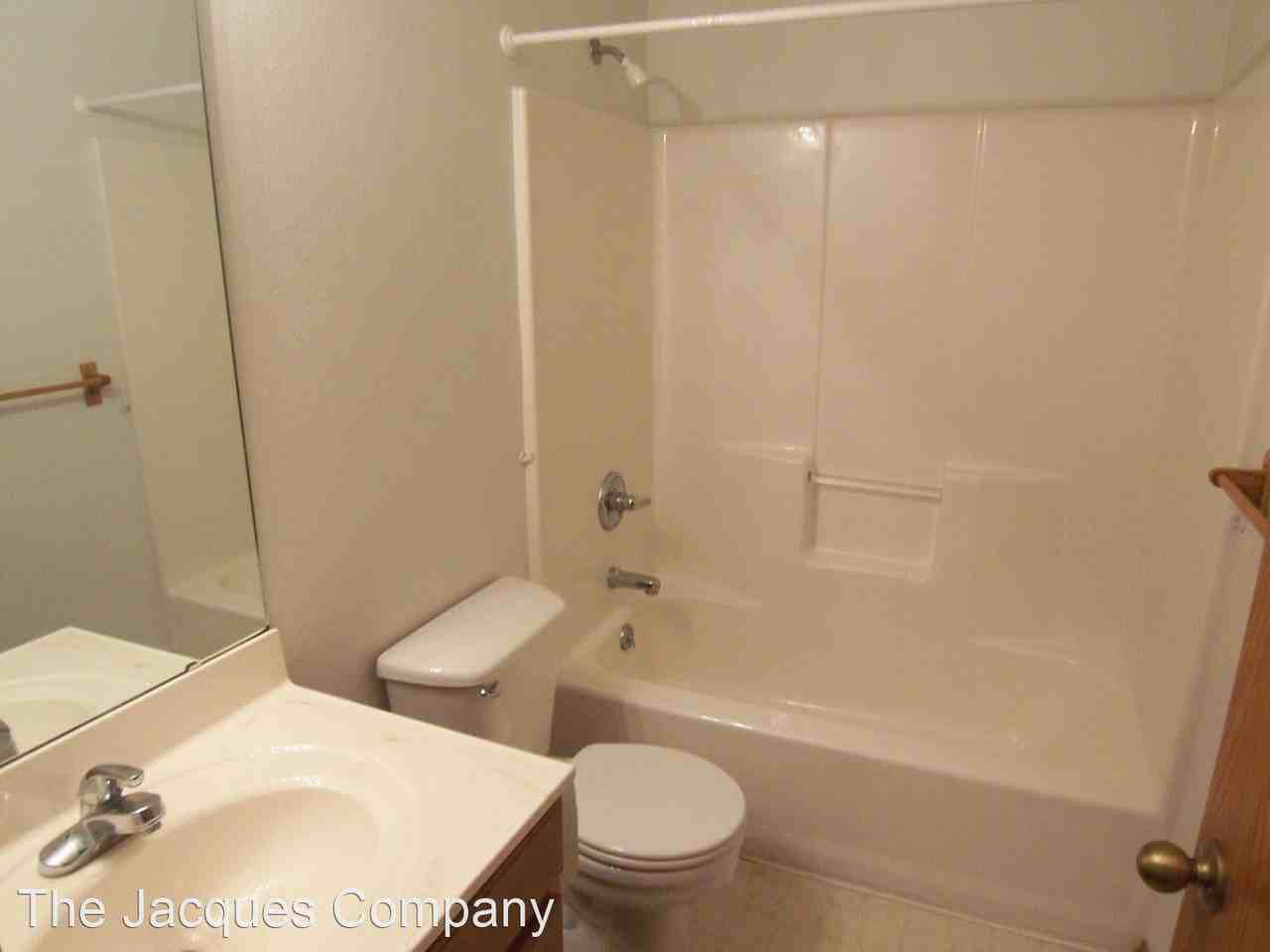 4304 N Morgan Ct - Photo 2 of 10
