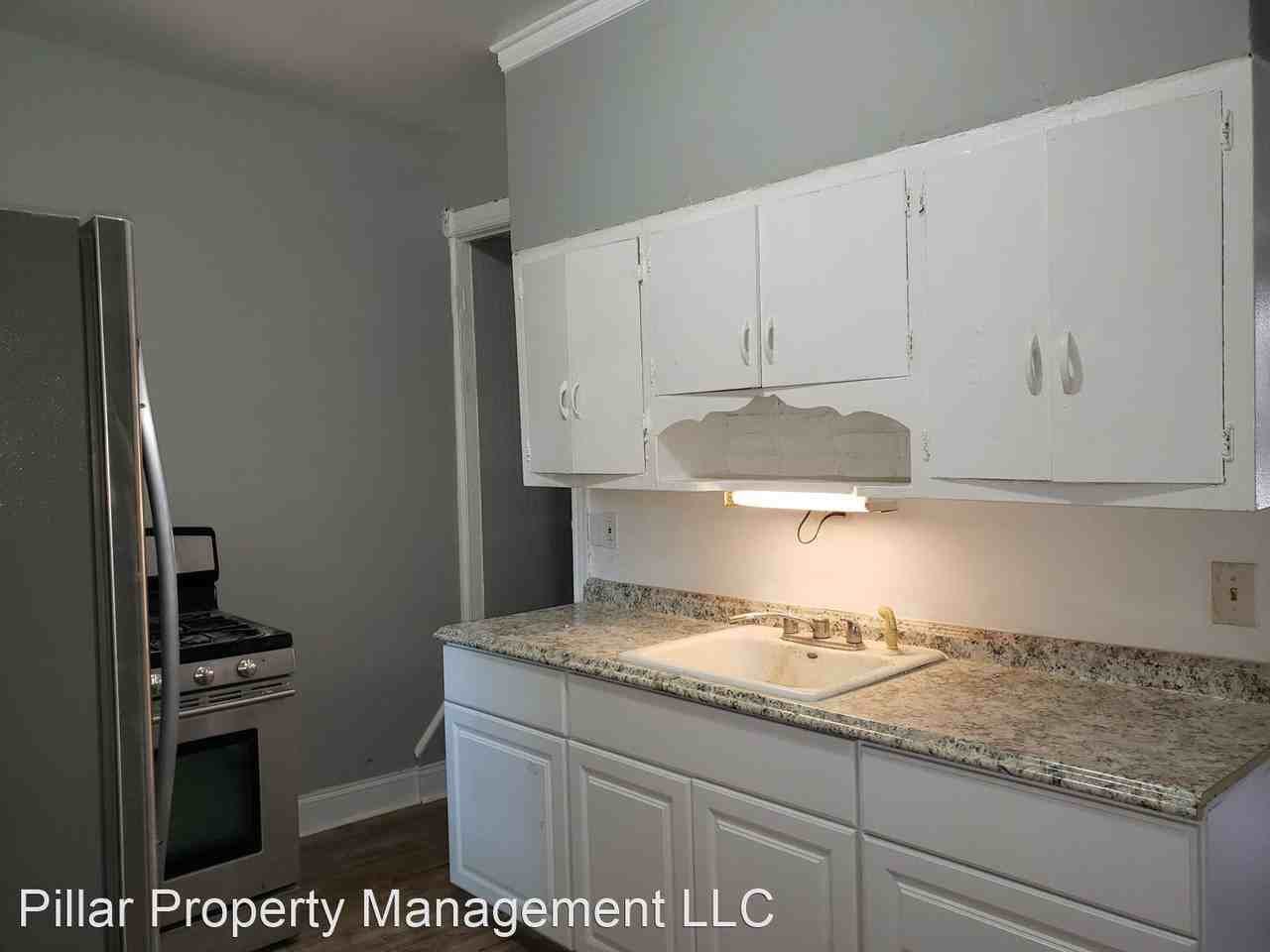 220 Highland Ave - Photo 2 of 5