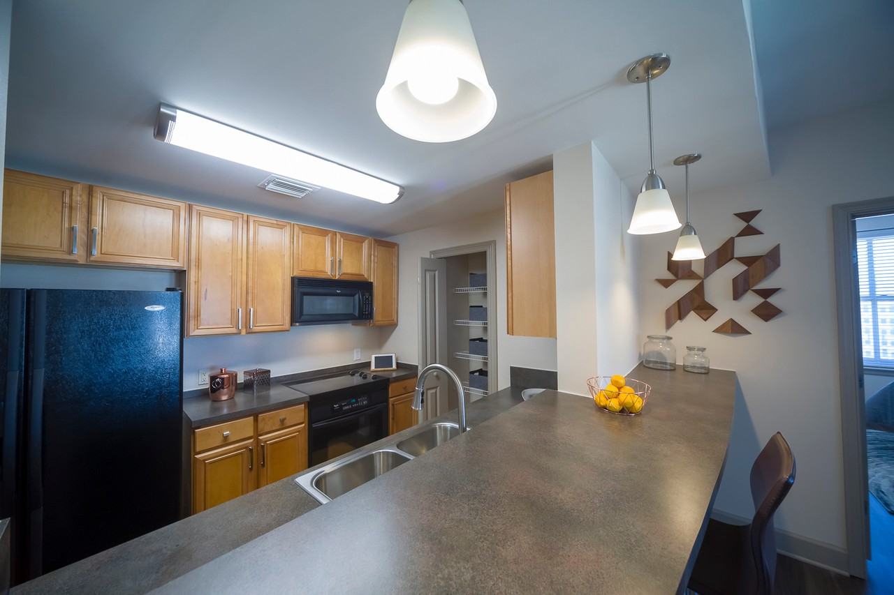 The Carling Apartments 31 W Adams St, Jacksonville, FL 32202 Zumper