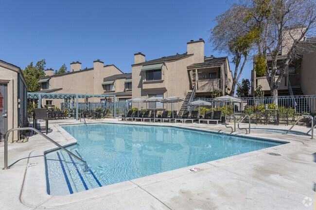 QUAILWOOD APARTMENTS - Photo 5 of 28