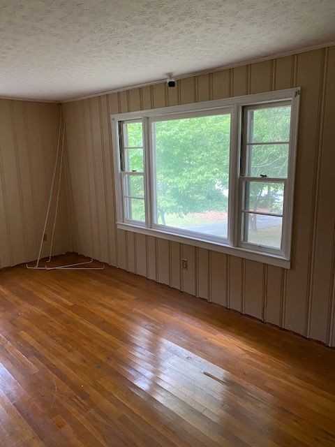507 Gordon St - Photo 3 of 20