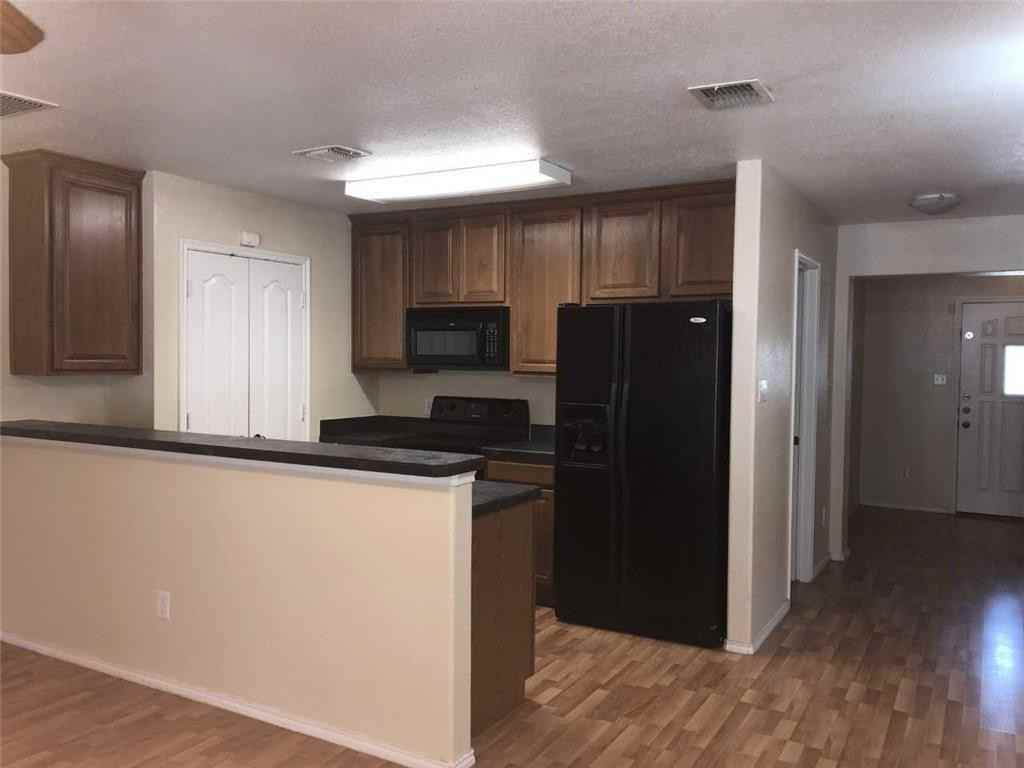 5745 Giddyup Ln - Photo 3 of 8