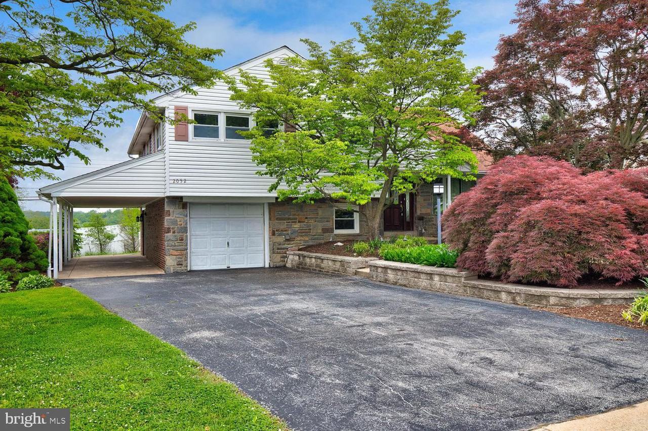 2052 Sussex Blvd - Photo 2 of 28