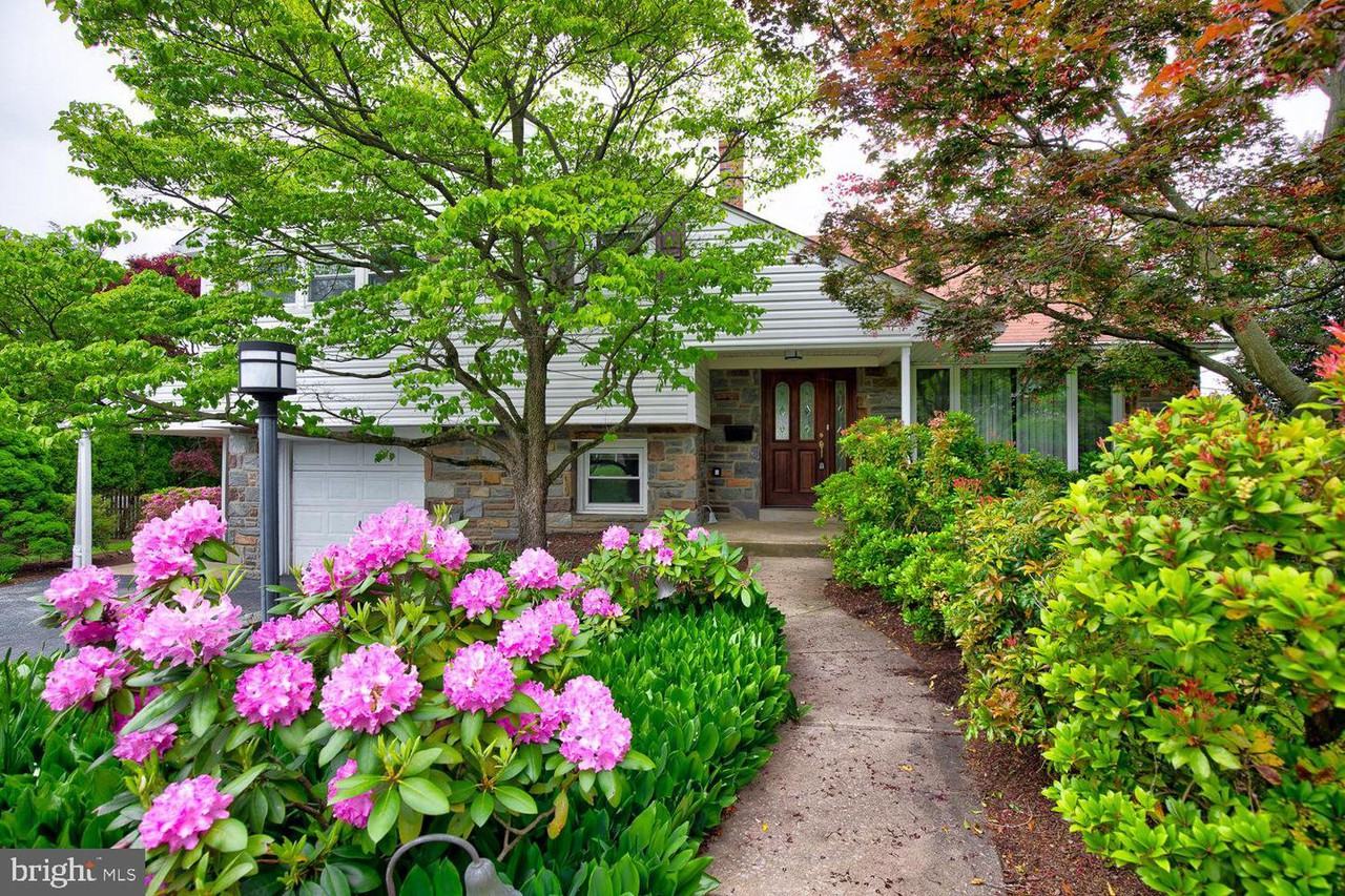 2052 Sussex Blvd - Photo 3 of 28