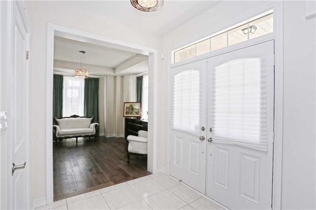 2 Cranbrook Crescent - Photo 2 of 17