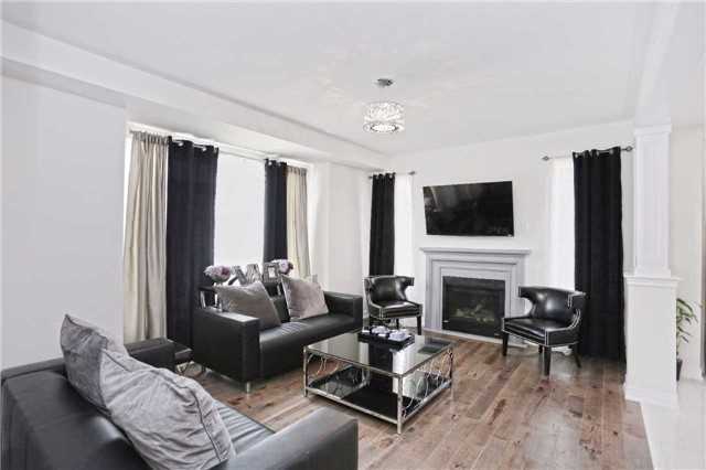 2 Cranbrook Crescent - Photo 3 of 17