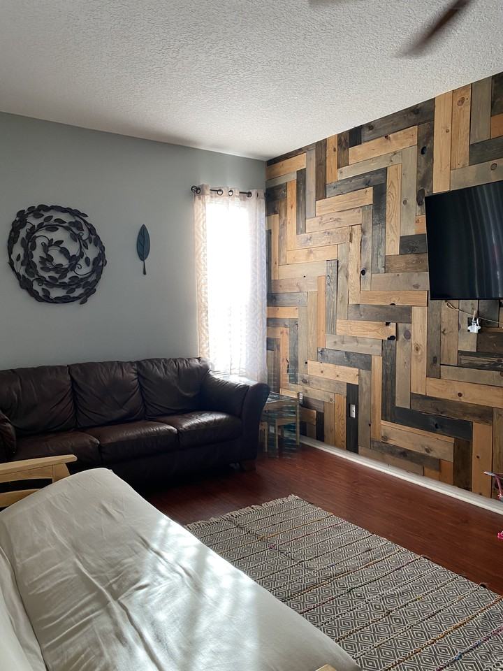 4245 Settlers Ct - Photo 3 of 15