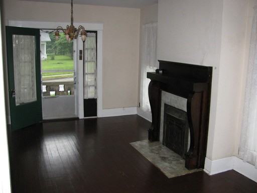 59 Elm St - Photo 3 of 14