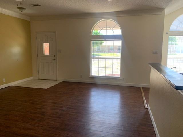3304 Claremont Dr - Photo 2 of 22