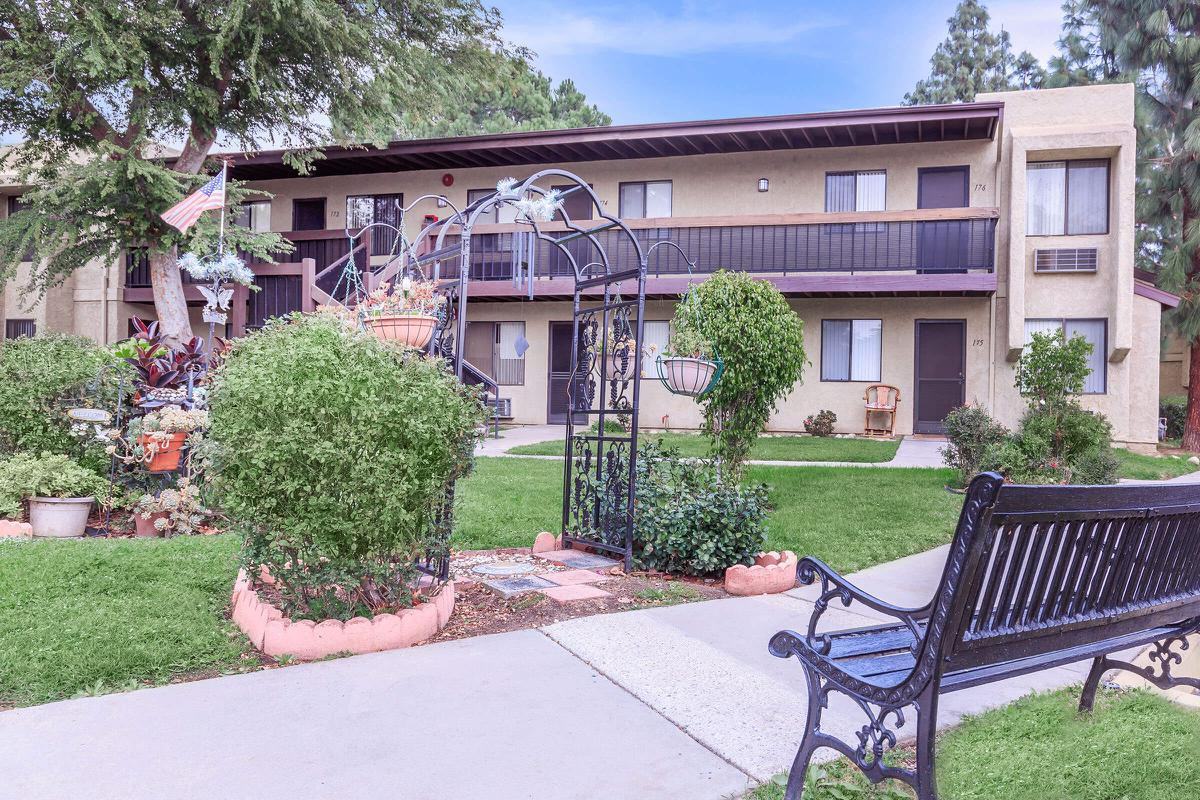 Heritage Park Alta Loma 55+ - Photo 2 of 47