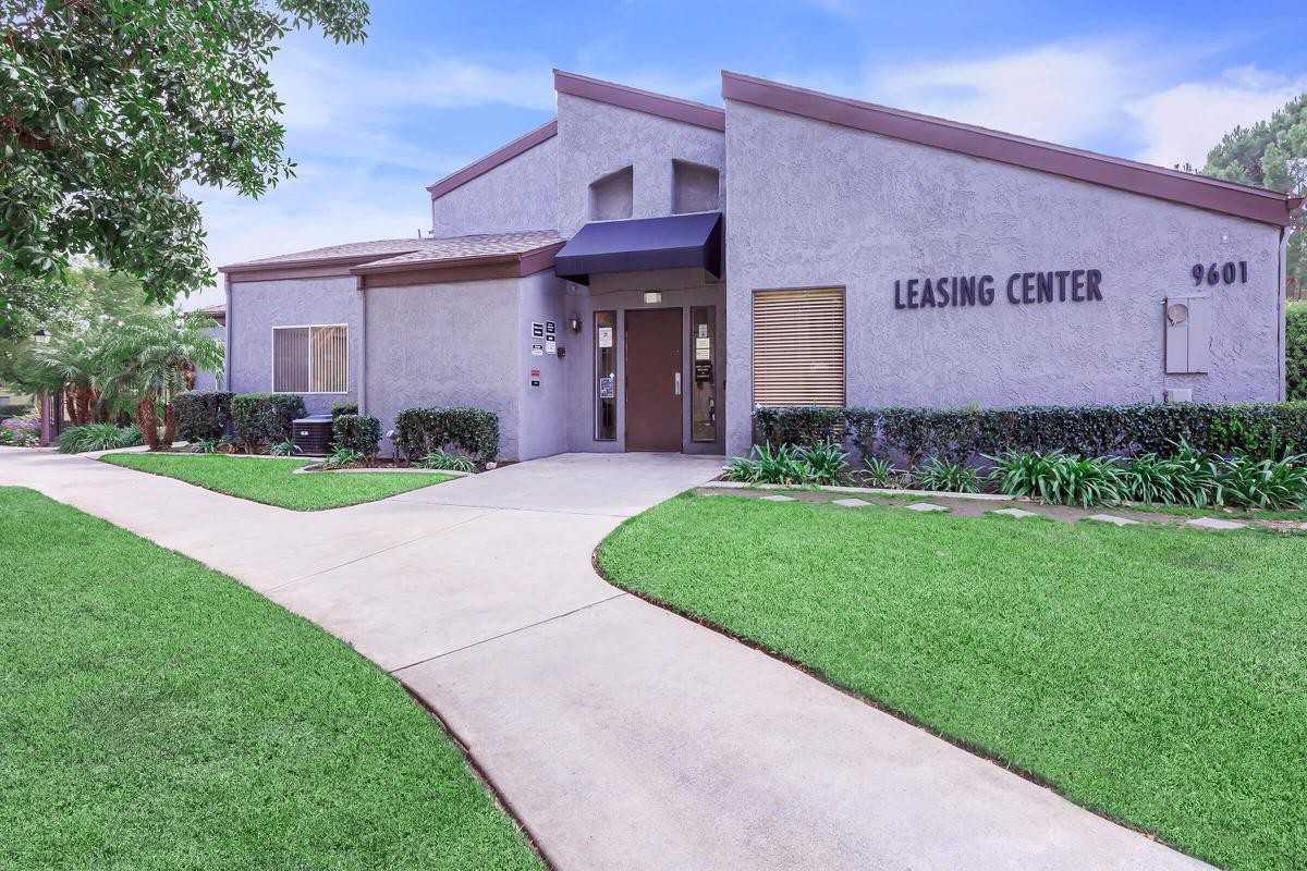 Heritage Park Alta Loma 55+ - Photo 6 of 47