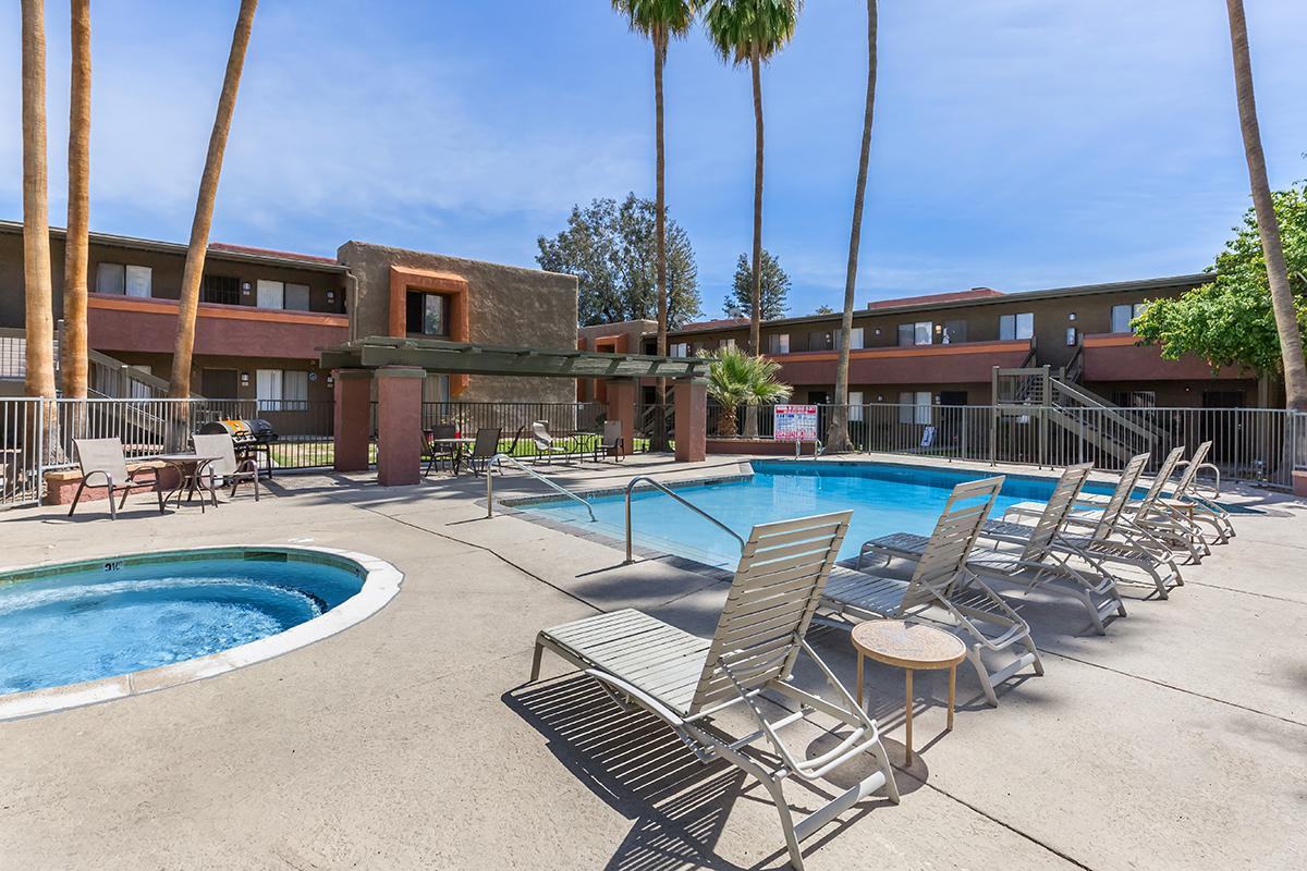 La Ventana Apartments - Photo 7 of 50