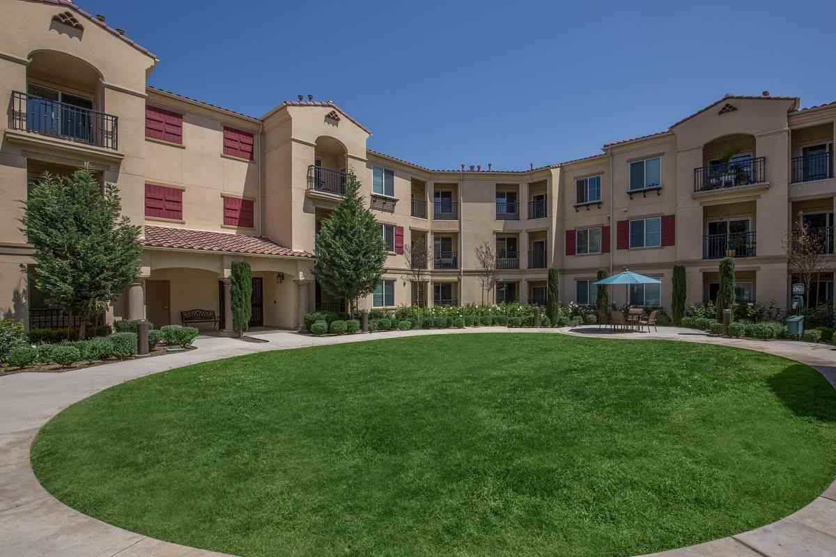 Monaco Apartments - Photo 7 of 50