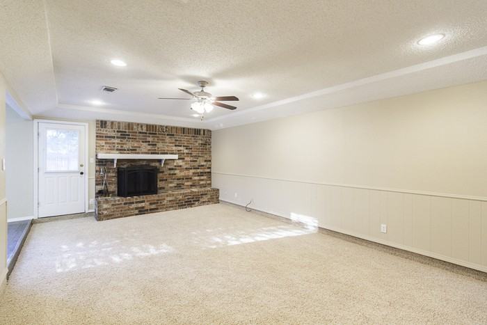 7465 Timberhill Dr - Photo 2 of 10