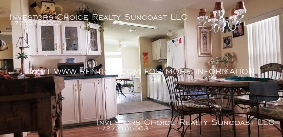 381 Southampton Blvd - Photo 3 of 16