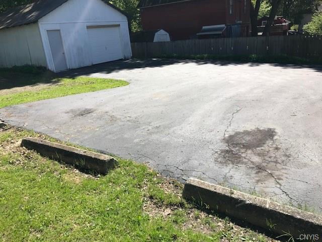 34 Lincoln St - Photo 2 of 12